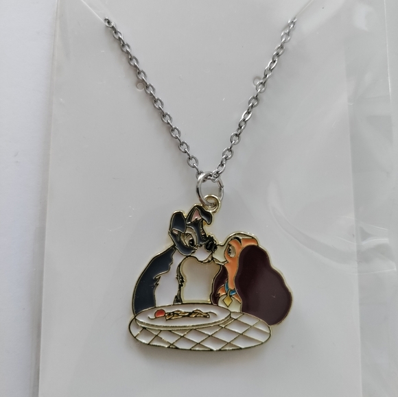 Lady and the tramp necklace - Picture 2 of 3